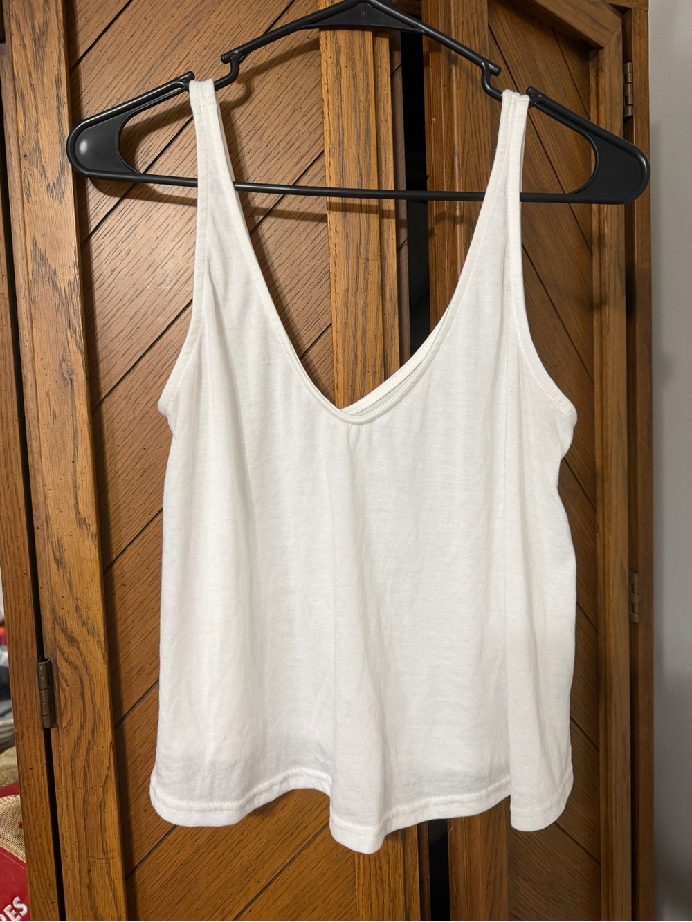 SHEIN White Scoop Neck Tank Top
